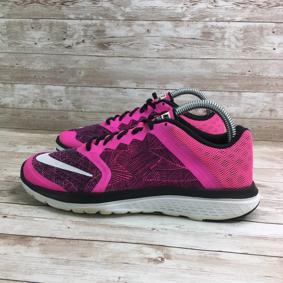 Nike FS Lite Run 3 Womens 7 Pink Black White - Picture 1 of 8